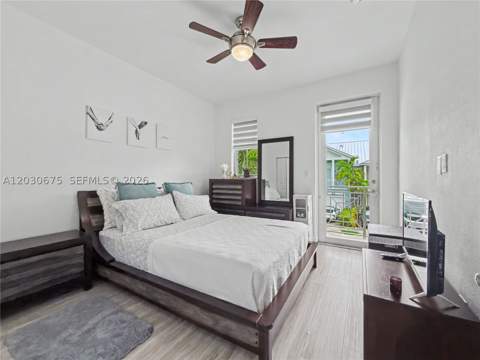 10718 NW 76th Ln, Doral FL - photo 22 of 36