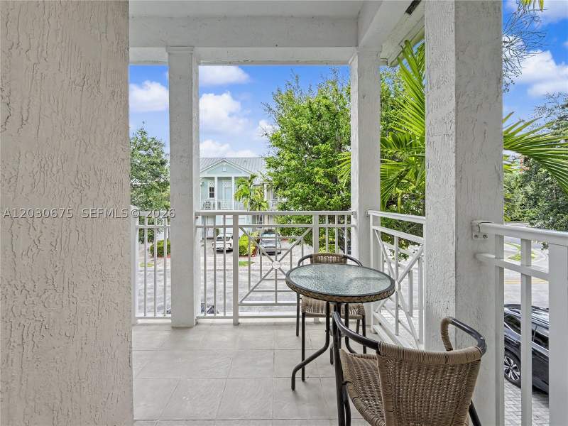 3 bedroom Townhouse at 10718 NW 76th Ln, Reserve At Doral East, Doral — photo 3