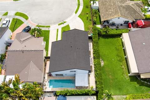 1084 SW 142nd Pl, Miami FL - photo 8 of 29