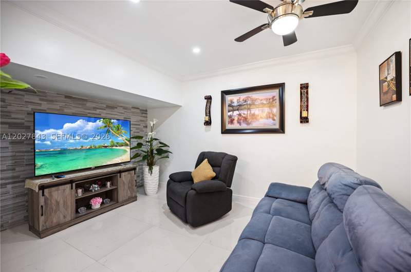3 bedroom SingleFamilyResidence at 16278 SW 97th Ter, Monaco Estates At Kendall, Miami — photo 5