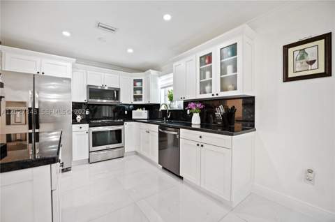 16278 SW 97th Ter, Miami FL - photo 9 of 30