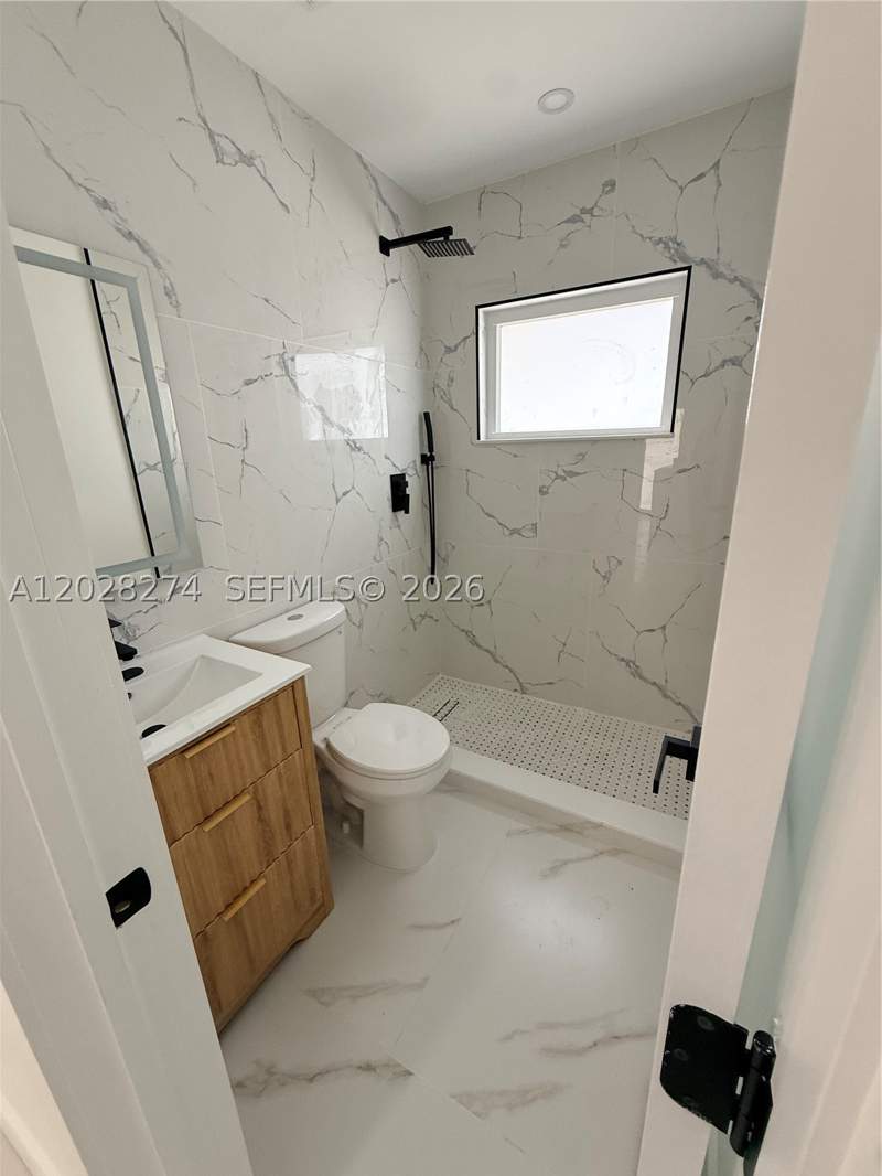 4 bedroom SingleFamilyResidence at 15551 NW 29 ter, highlands, Miami Gardens — photo 4