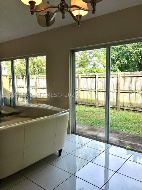 18003 SW 138th Ct, Miami FL - photo 8 of 14