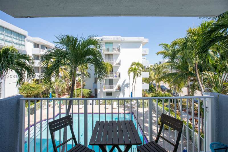 3 bedroom Condominium at 1801 S Treasure Dr 321, North Bay Villas Condo, North Bay Village — photo 1