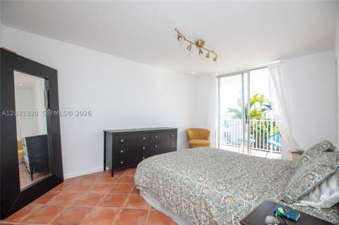 1801 S Treasure Dr 321, North Bay Village FL - photo 14 of 32