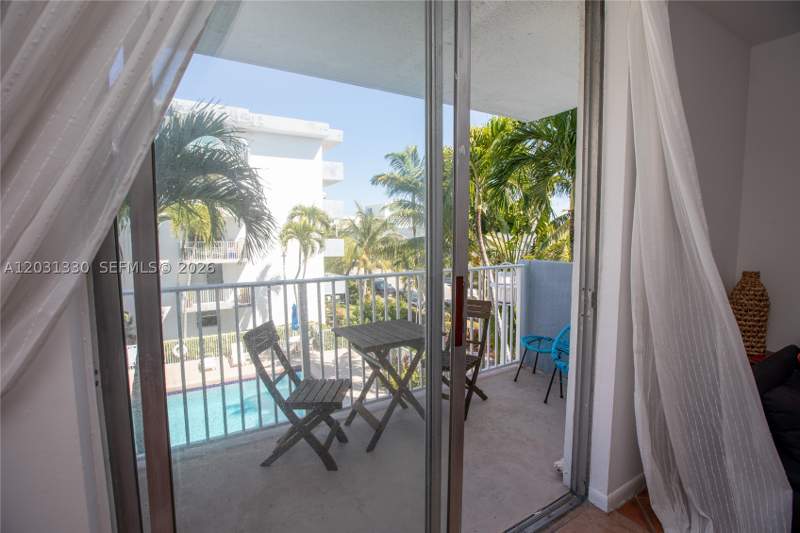 3 bedroom Condominium at 1801 S Treasure Dr 321, North Bay Villas Condo, North Bay Village — photo 3