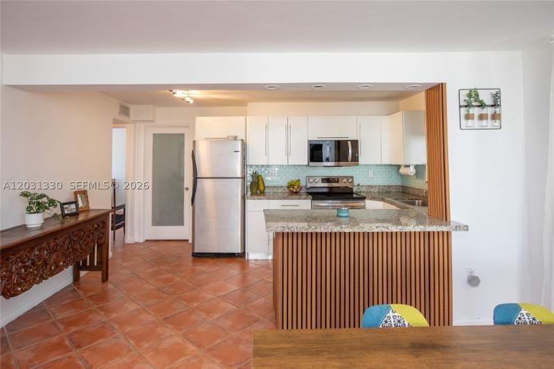 3 bedroom Condominium at 1801 S Treasure Dr 321, North Bay Villas Condo, North Bay Village — photo 5