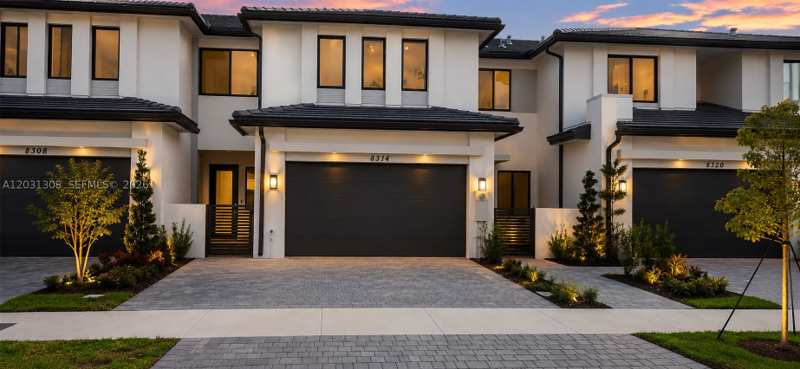 4 bedroom Townhouse at 8314 SW 120th Ter, South Kendall Sec A, Miami — photo 1