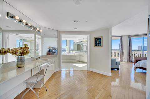 2000 Island Blvd 806, Aventura FL - photo 15 of 30