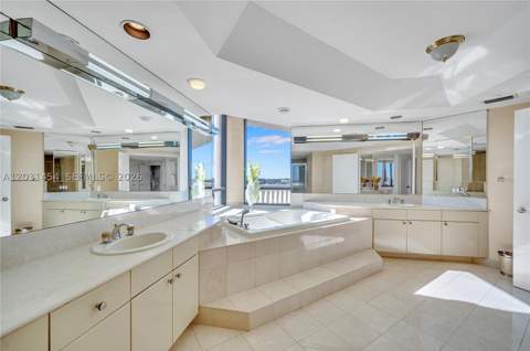2000 Island Blvd 806, Aventura FL - photo 17 of 30