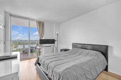 900 SW 8th St 1103, Miami FL - photo 8 of 17