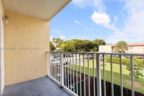 5201 Geneva Way 211, Doral FL - photo 14 of 34