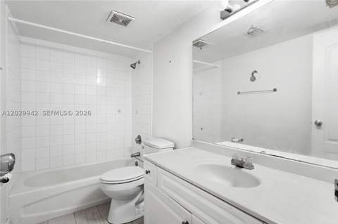 5201 Geneva Way 211, Doral FL - photo 19 of 34