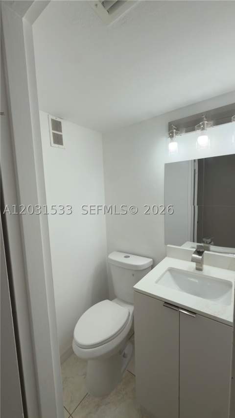 3660 NE 166th St 805, North Miami Beach FL - photo 10 of 17