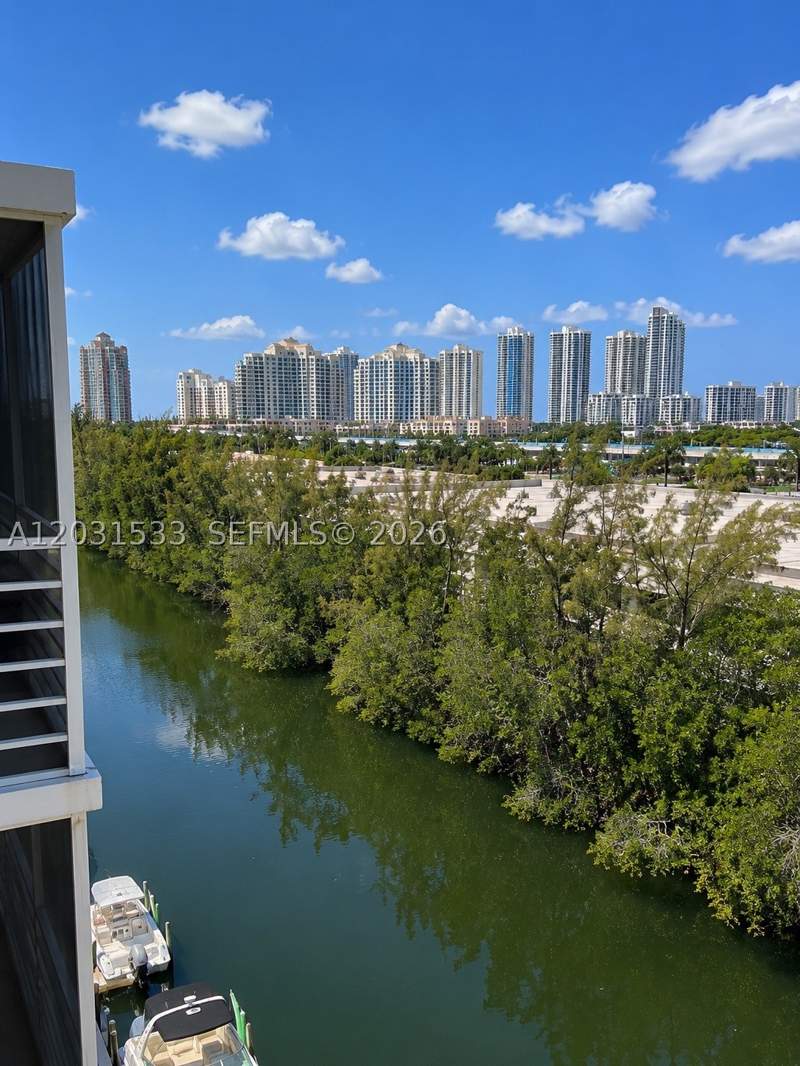 1 bedroom Condominium at 3660 NE 166th St 805, Eastern Shores White Hous, North Miami Beach — photo 4