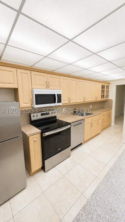 3660 NE 166th St 805, North Miami Beach FL - photo 8 of 17
