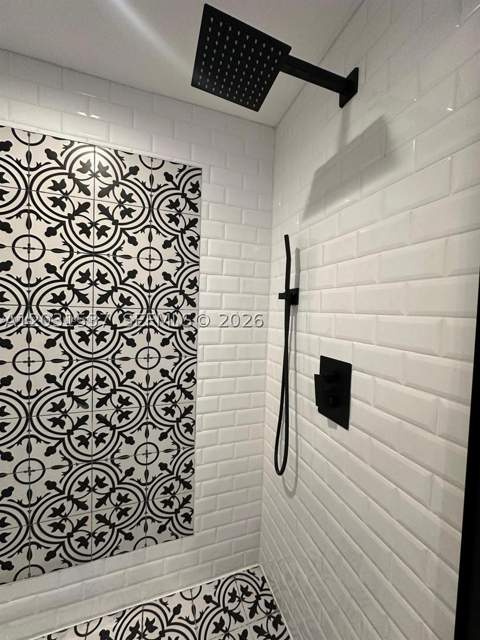 601 Ives Dairy Rd 401-8, Miami FL - photo 18 of 63