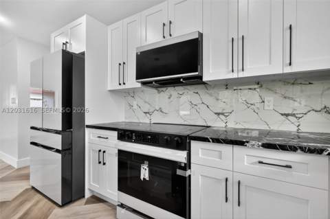 1695 NE 160th St, North Miami Beach FL - photo 9 of 32