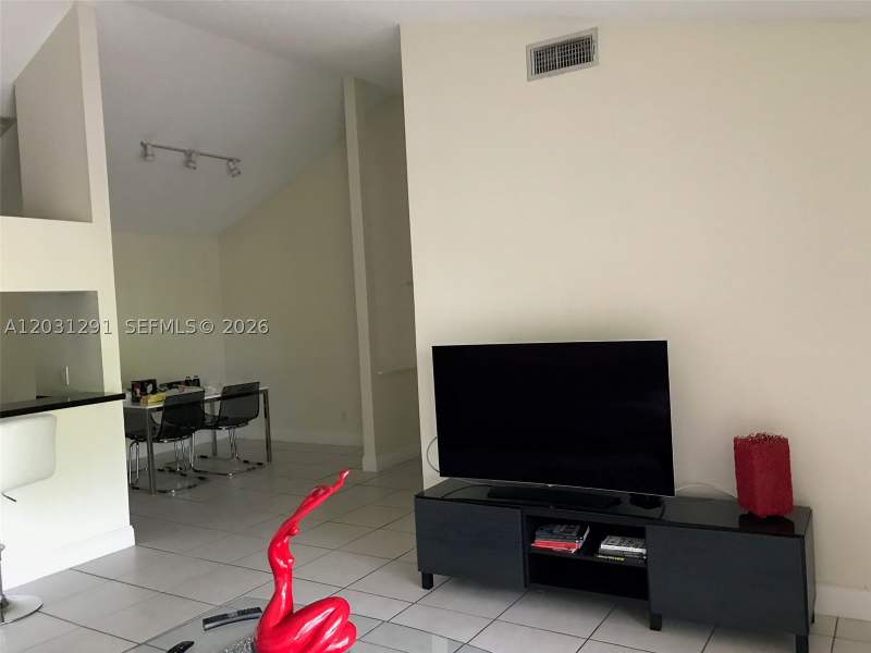 2 bedroom Condominium at 10610 SW 158th Ct 303, Royal Palm Place, Miami — photo 4