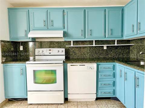 671 NE 195th St 425-E, Miami FL - photo 14 of 26