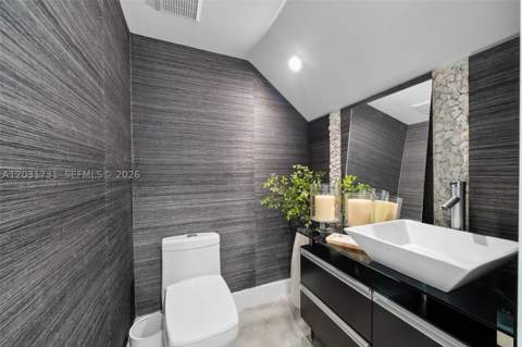 2752 SW 11th St, Miami FL - photo 13 of 37