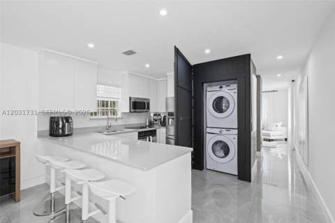 2752 SW 11th St, Miami FL - photo 7 of 37
