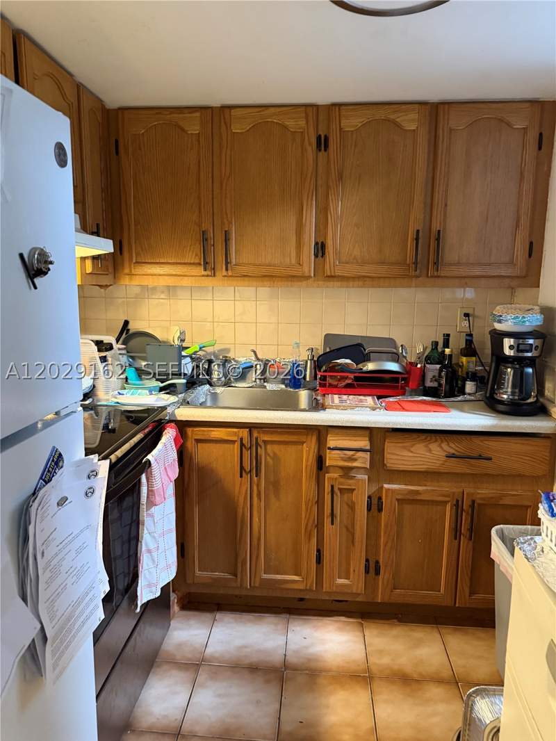 1 bedroom Condominium at 200 177th Dr 107, Avila Condo, Sunny Isles Beach — photo 4