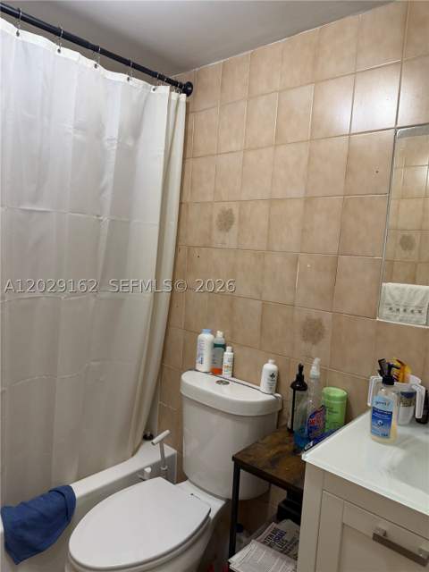 200 177th Dr 107, Sunny Isles Beach FL - photo 7 of 12