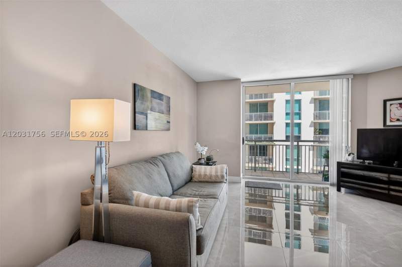 1 bedroom Condominium at 9066 SW 73rd Ct 1203, Metropolis II At Dadeland, Miami — photo 2
