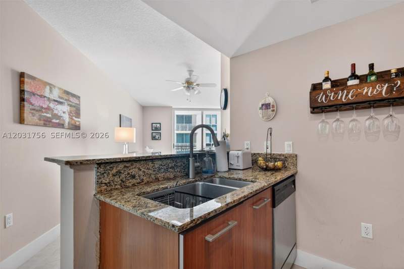 1 bedroom Condominium at 9066 SW 73rd Ct 1203, Metropolis II At Dadeland, Miami — photo 4