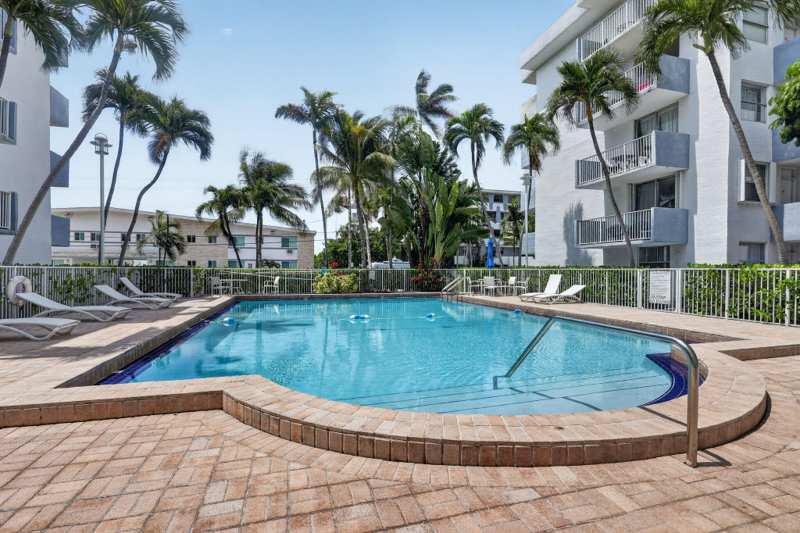 2 bedroom Condominium at 1801 S Treasure Drive 415, North Bay Villas Condo, North Bay Village — photo 1