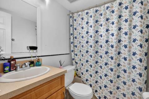1801 S Treasure Drive 415, North Bay Village FL - photo 10 of 31