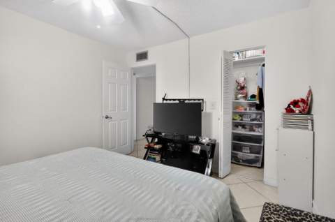1801 S Treasure Drive 415, North Bay Village FL - photo 21 of 31