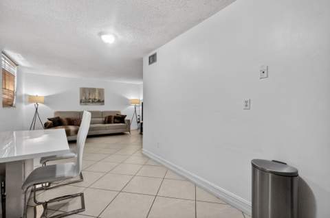 1801 S Treasure Drive 415, North Bay Village FL - photo 22 of 31