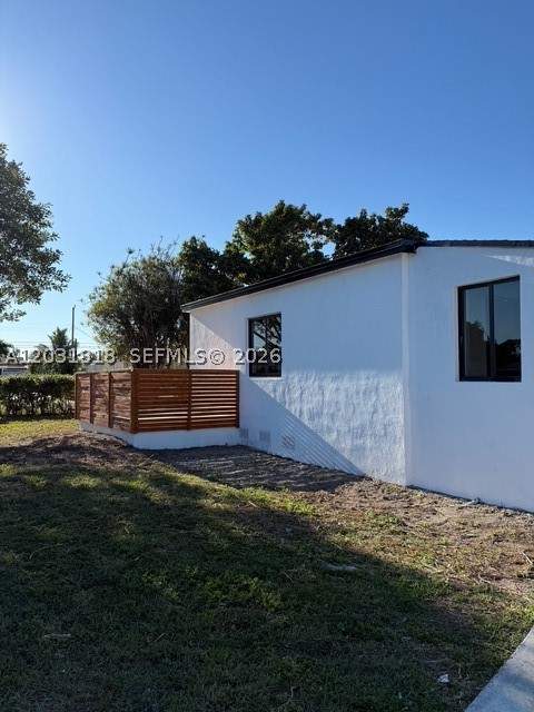 3 bedroom SingleFamilyResidence at 1800 SW 75th Ave Rd, Harwood Village, Miami — photo 2