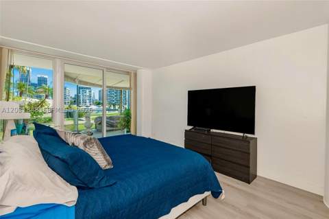 900 Bay Dr 122, Miami Beach FL - photo 17 of 41