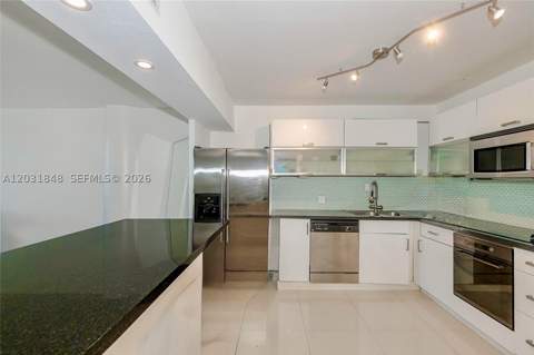 900 Bay Dr 122, Miami Beach FL - photo 9 of 41