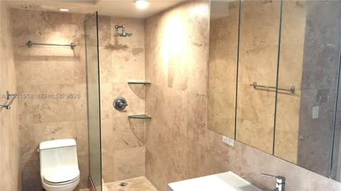 2020 NE 135th St 506, North Miami FL - photo 20 of 30