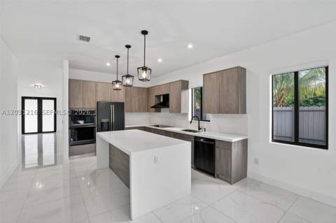 8500 SW 198th St, Cutler Bay FL - photo 7 of 33