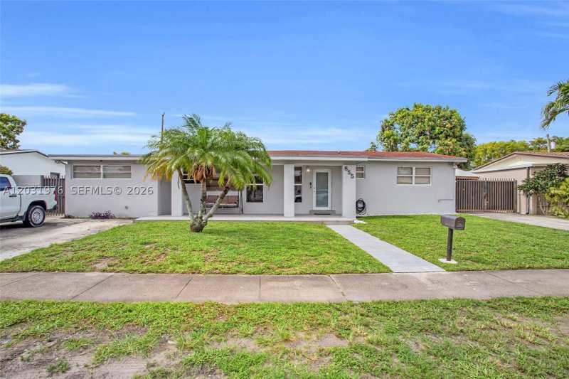 3 bedroom SingleFamilyResidence at 855 W 70th Pl, Meadows Park, Hialeah — photo 1