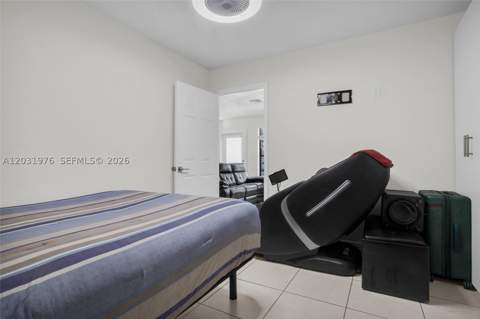 855 W 70th Pl, Hialeah FL - photo 20 of 41