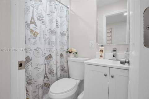 855 W 70th Pl, Hialeah FL - photo 22 of 41