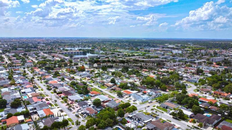 3 bedroom SingleFamilyResidence at 855 W 70th Pl, Meadows Park, Hialeah — photo 5
