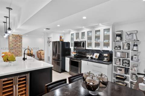 13463 SW 66th Ter, Miami FL - photo 15 of 65