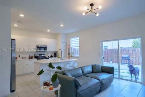 12688 NW 23rd Pl, Miami FL - photo 14 of 36