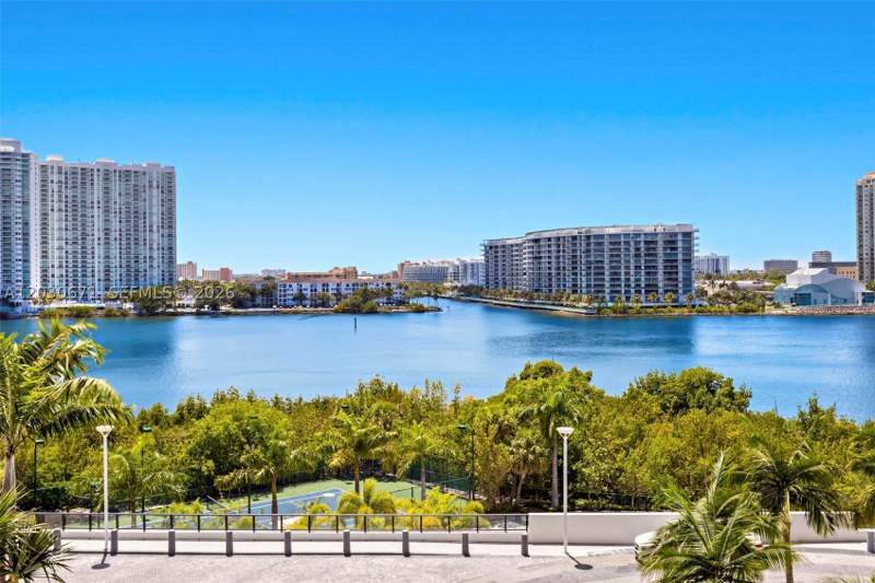 3 bedroom Condominium at 5500 Island Estates Dr 506, Prive Condo, Aventura — photo 3