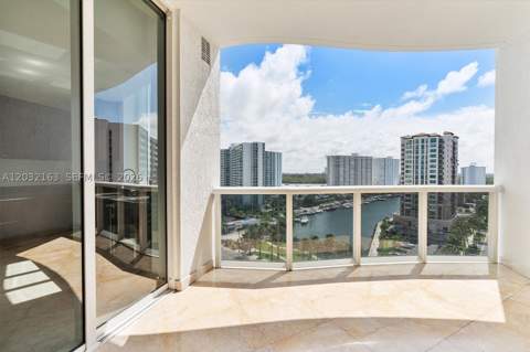 15901 Collins Ave 904, Sunny Isles Beach FL - photo 16 of 47