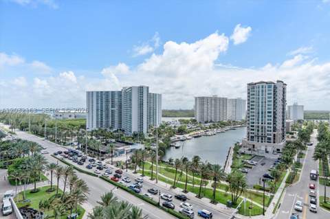 15901 Collins Ave 904, Sunny Isles Beach FL - photo 18 of 47