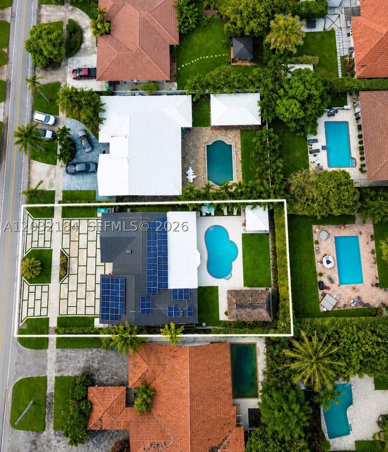 5 bedroom SingleFamilyResidence at 12440 SW 96th St, Pakto Sub, Miami — photo 4