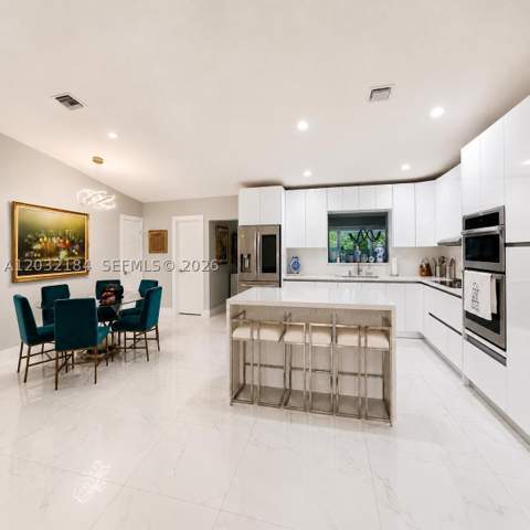 12440 SW 96th St, Miami FL - photo 7 of 39